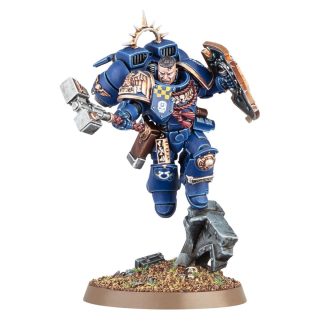 SPACE MARINES: CAPTAIN WITH JUMP PACK AND RELIC SHIELD
